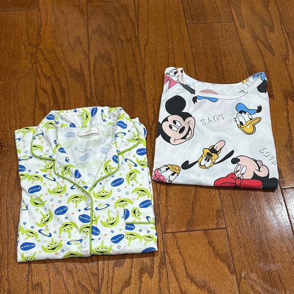 Disney women’s Pajama Tops - Picture 1 of 7